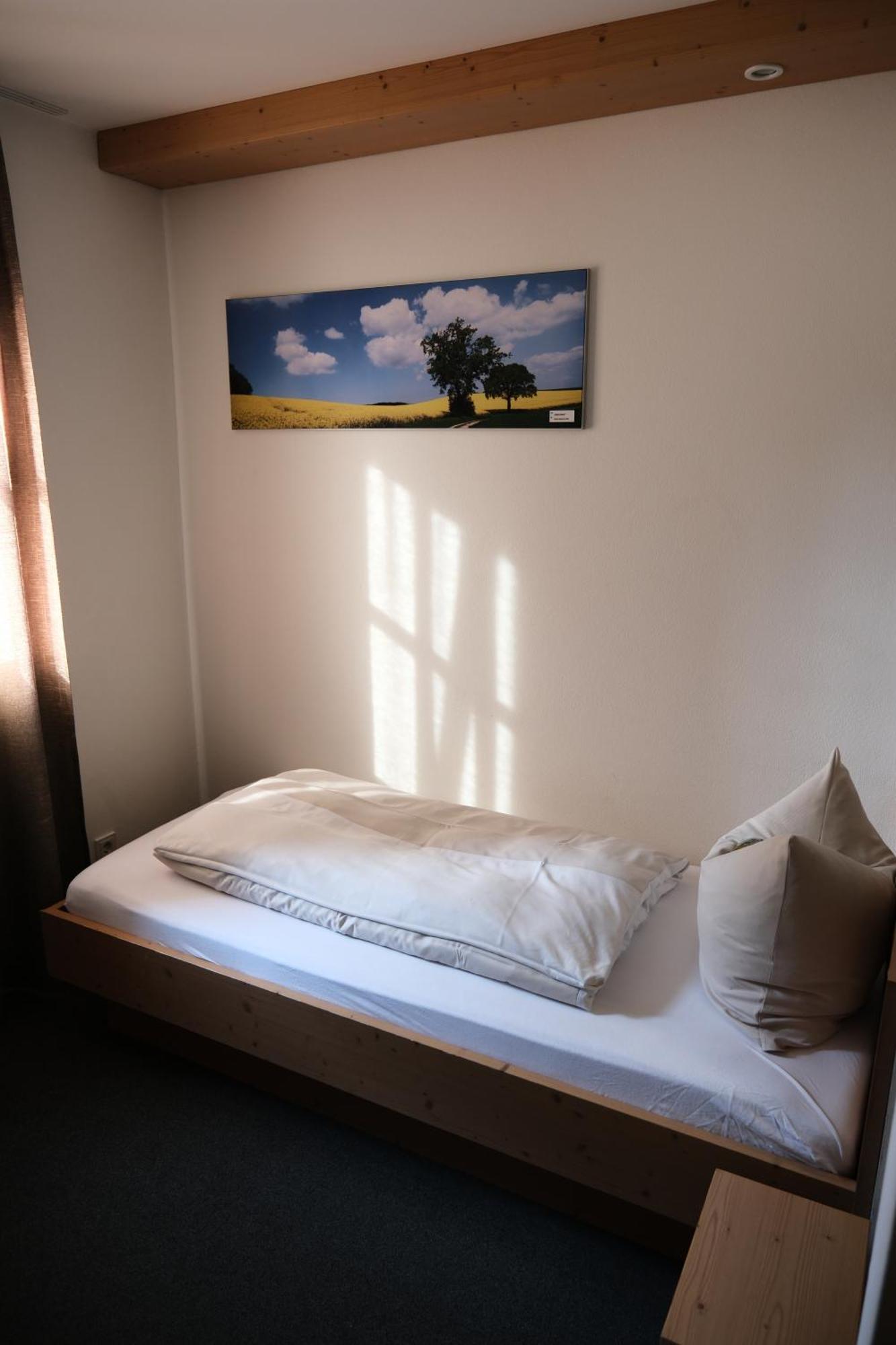 "Beim Butz" Hotel Worth an der Donau Eksteriør billede