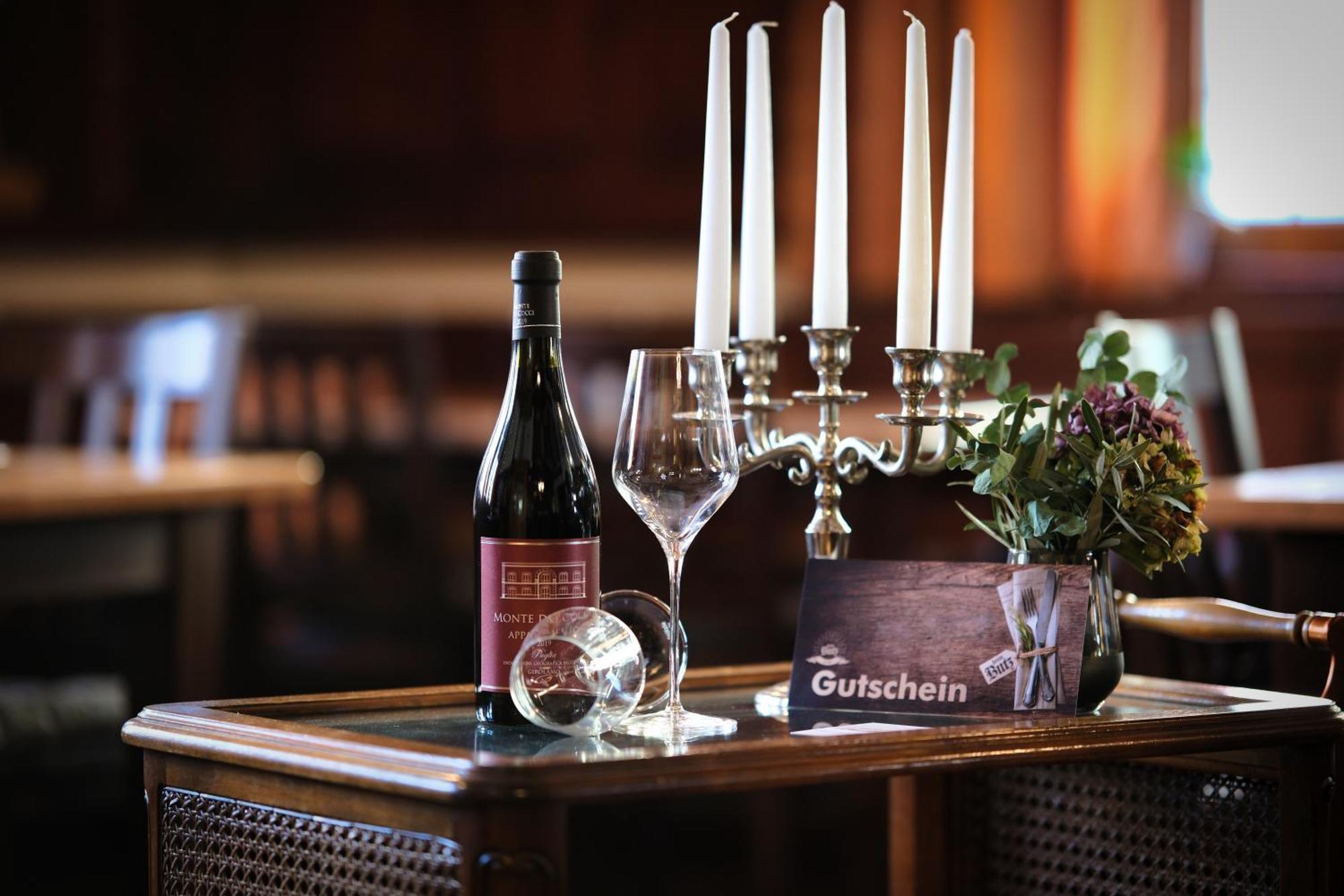 "Beim Butz" Hotel Worth an der Donau Eksteriør billede